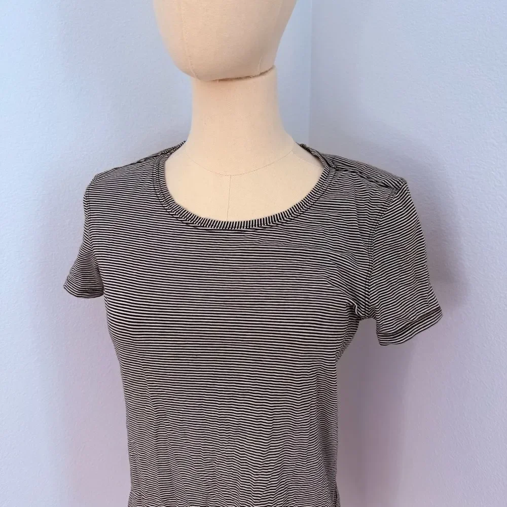 lululemon athletica Black and White Microstripe Scoop Tee - Size 6